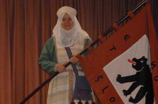 Clase medieval infantil en el Colegio "Ciudad de Valencia" (Madrid) C8IBNd