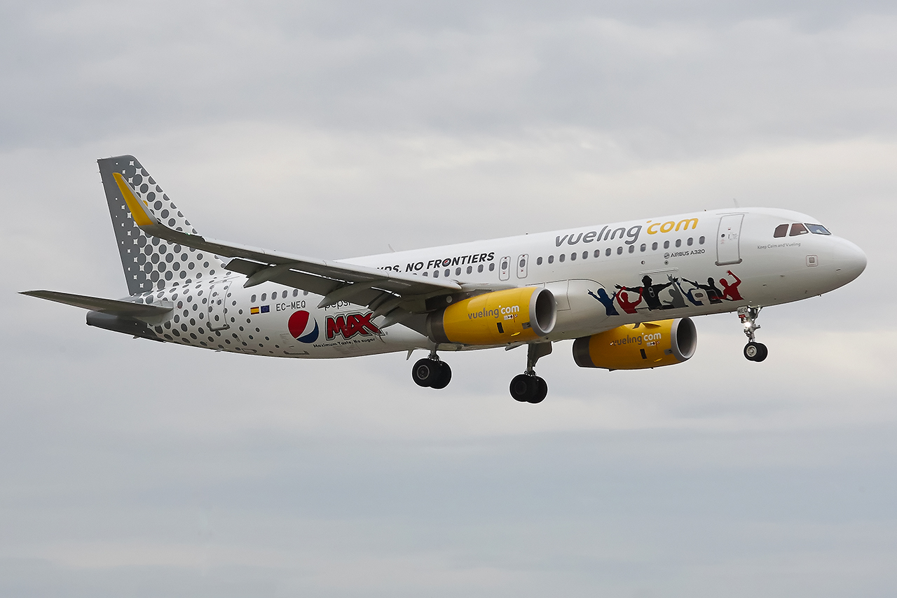 [07/05/2016] A320 (EC-MEQ) Vueling 'Pepsi Max' c/s 0Qerl6