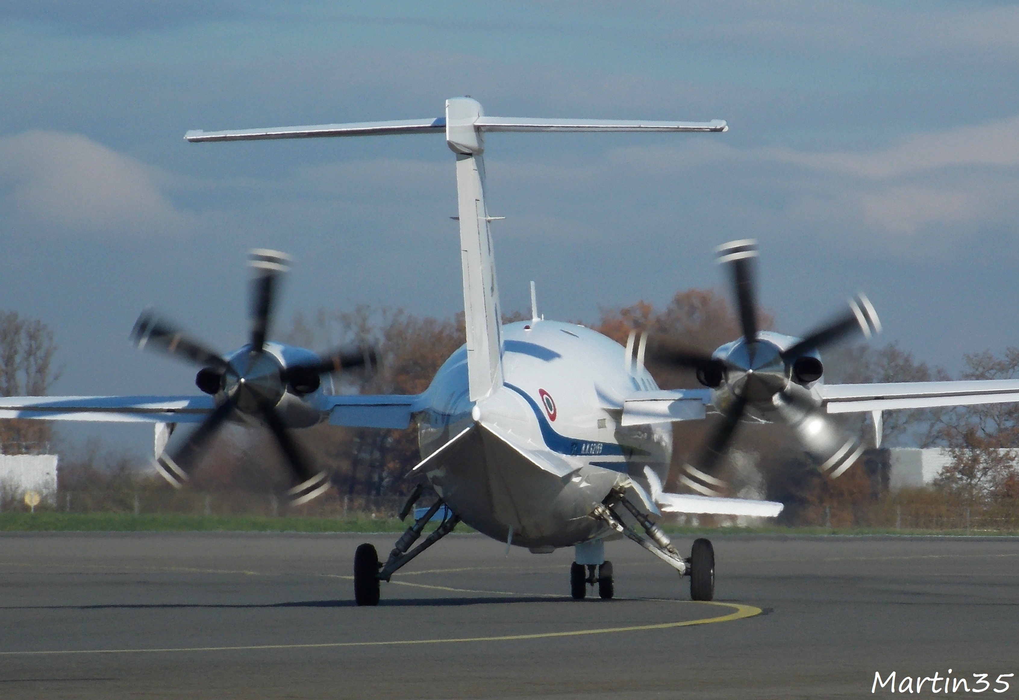 Piaggio P-180AM Avanti MM62159 Italian Air Force le 01.12.12 Diversle011215