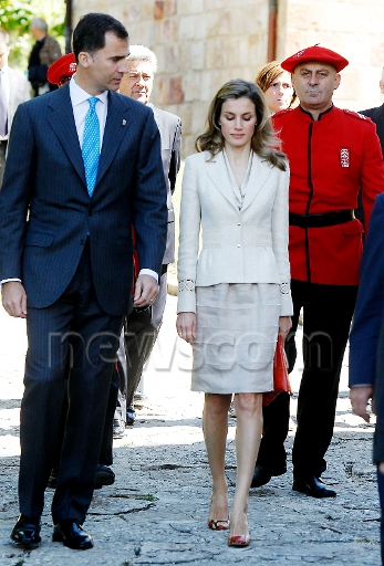 Los Principes en los premios Príncipe de Viana 2011 - Página 3 Newscomspnphotosthree53