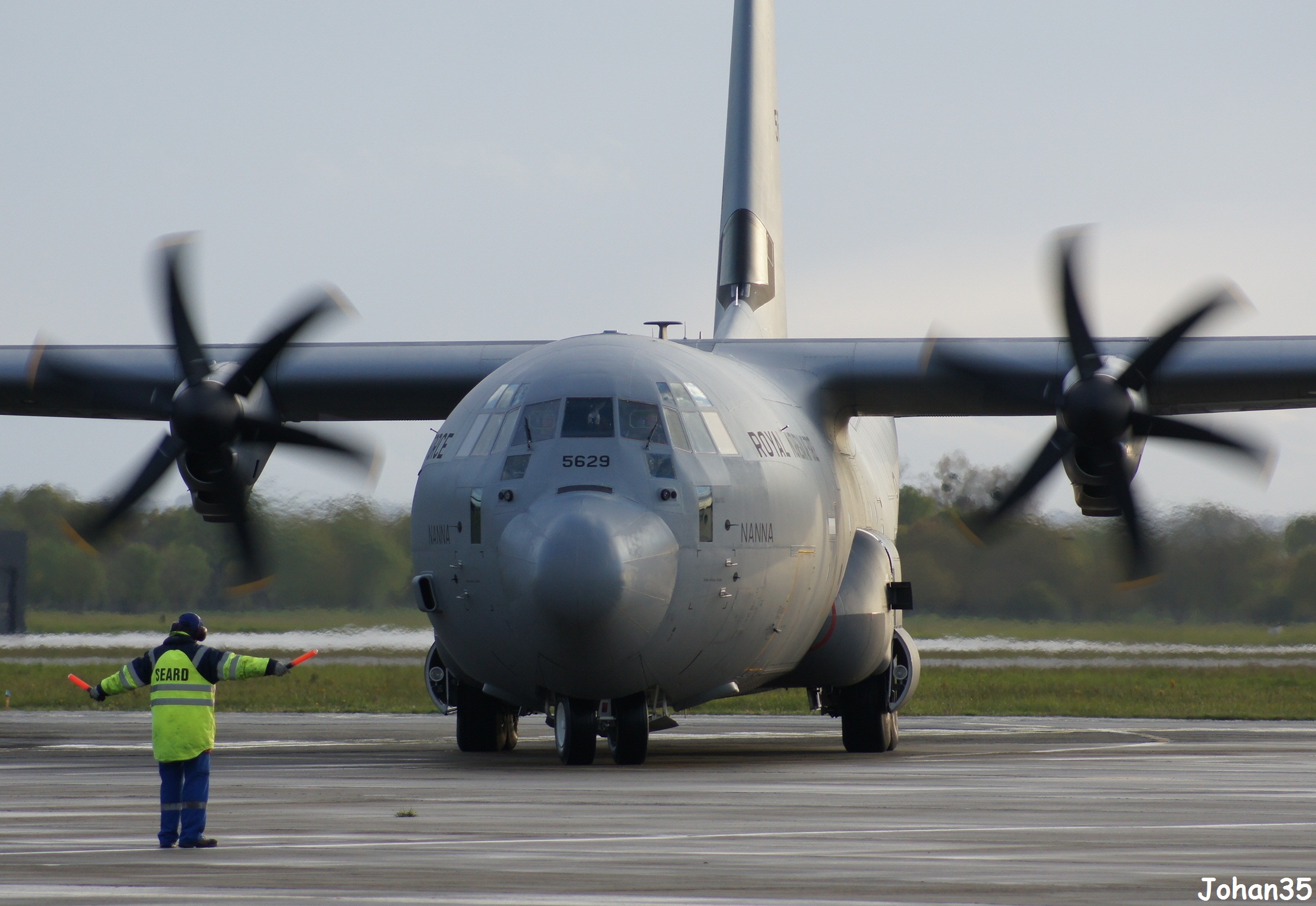 Lockheed C-130J-30 Hercules (L382) Norway Air Force 5629 les 16;17 & 18.04.12 - Page 3 C130hercules43