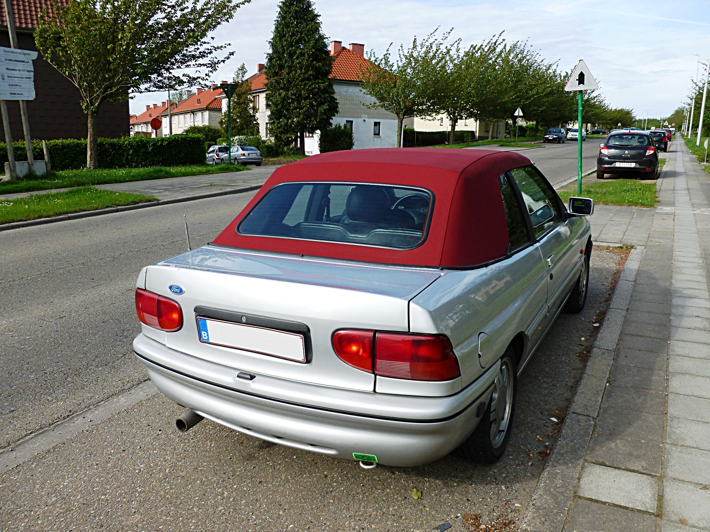 Mon escort cab xr3i mk6 P1000055t