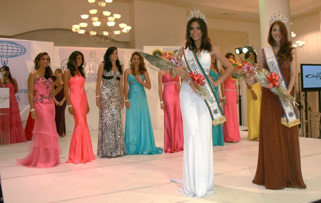 GERALDINE HIGUERA Miss Earth Panama 2009 Img0631awm