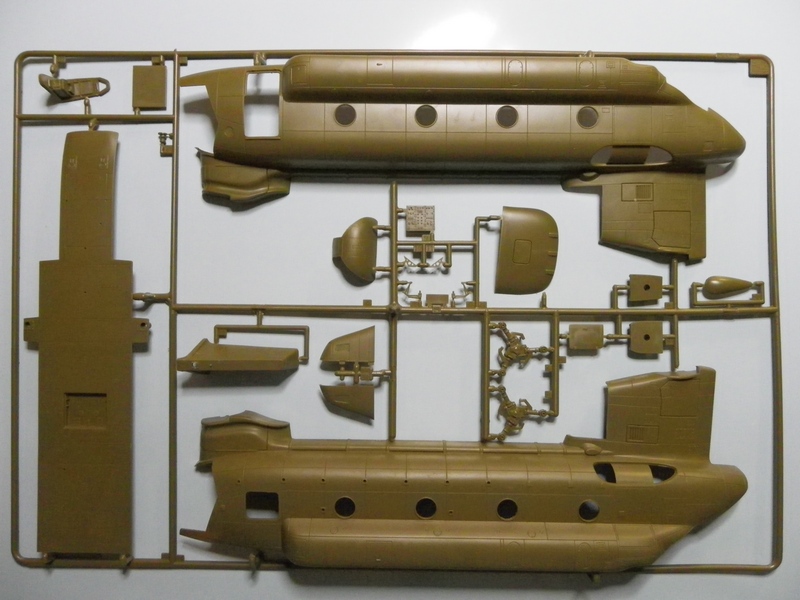 [Concours VietNam] CH-47 Chinook C - Revell - 1/48 - Mise à jour du 03-09-11 - FINI! Imgp5932