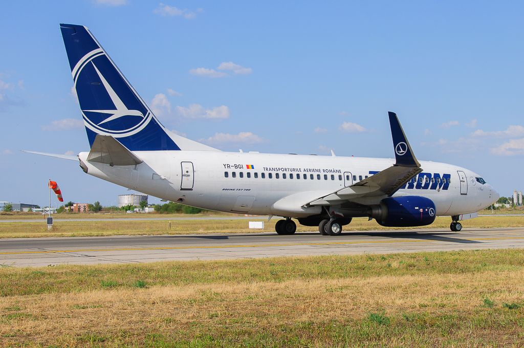 Aeroportul Bucuresti - Henri Coanda / Otopeni (OTP / LROP) - Septembrie 2013 Gy7p