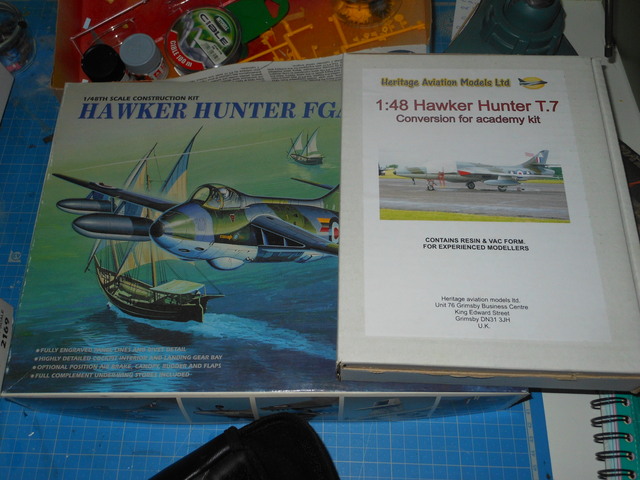 Hawker Hunter - Academy - 1/48 Pju7