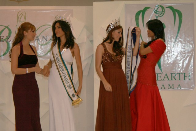 GERALDINE HIGUERA Miss Earth Panama 2009 Img0626ljw