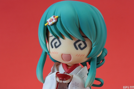 [Review] Nendoroid Snow Miku: Strawberry White Kimono Ver. Bkae