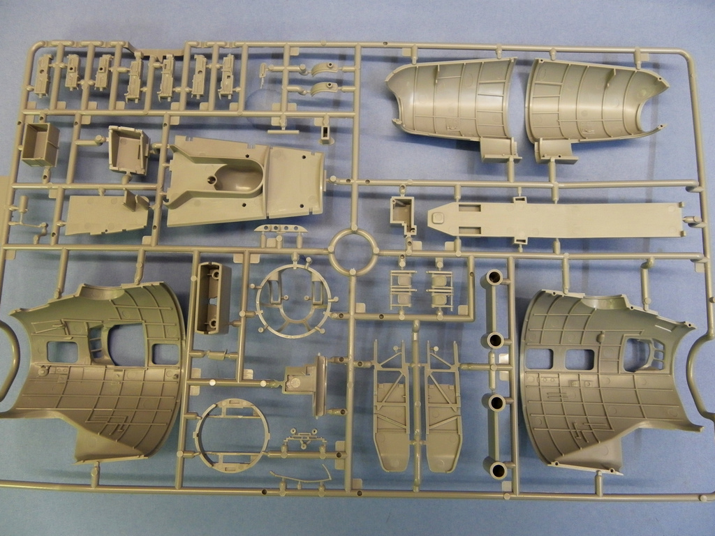 [HK Models] Boeing B-17G Ui4c