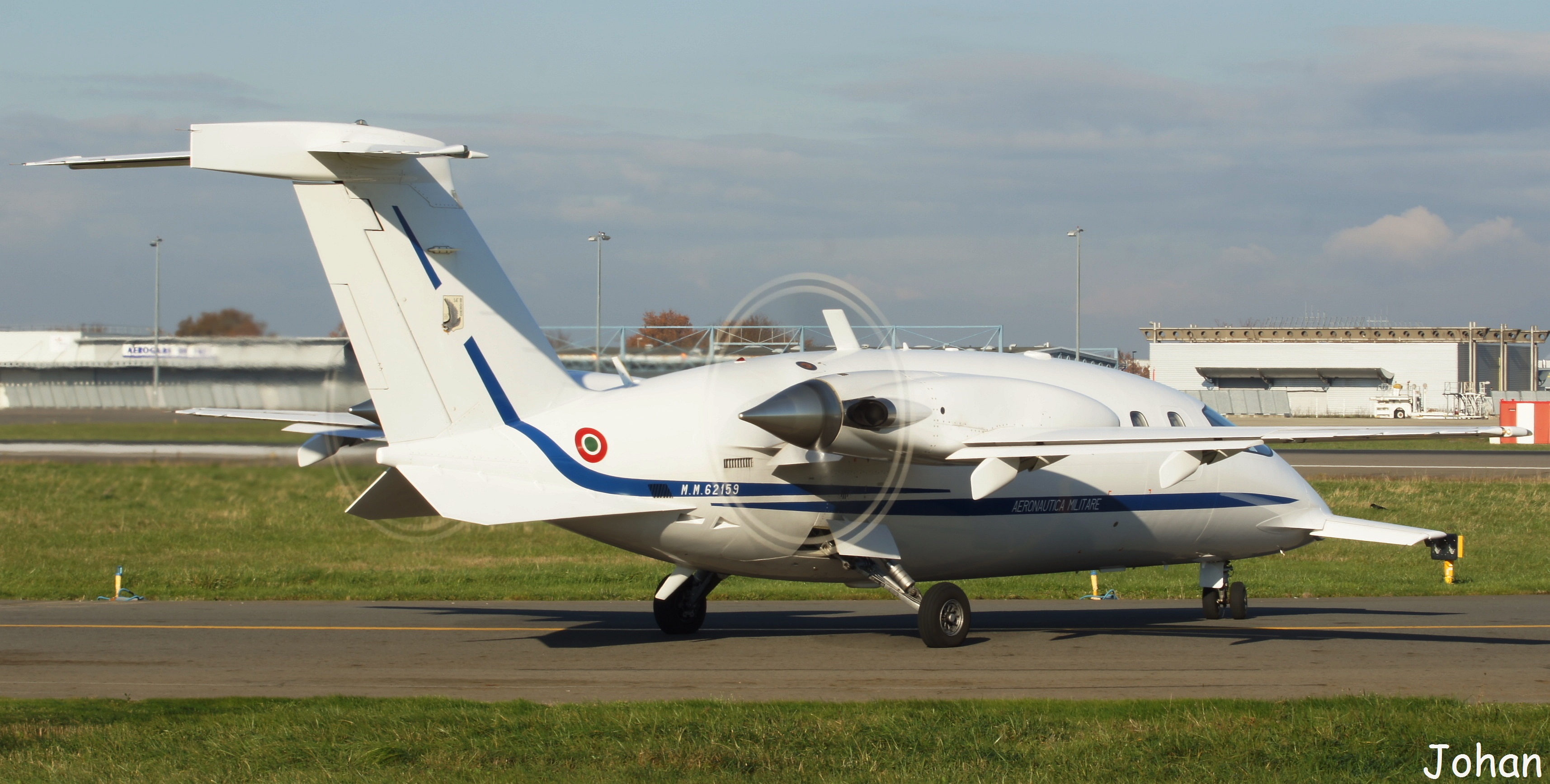 Piaggio P-180AM Avanti MM62159 Italian Air Force le 01.12.12 Diversle011225