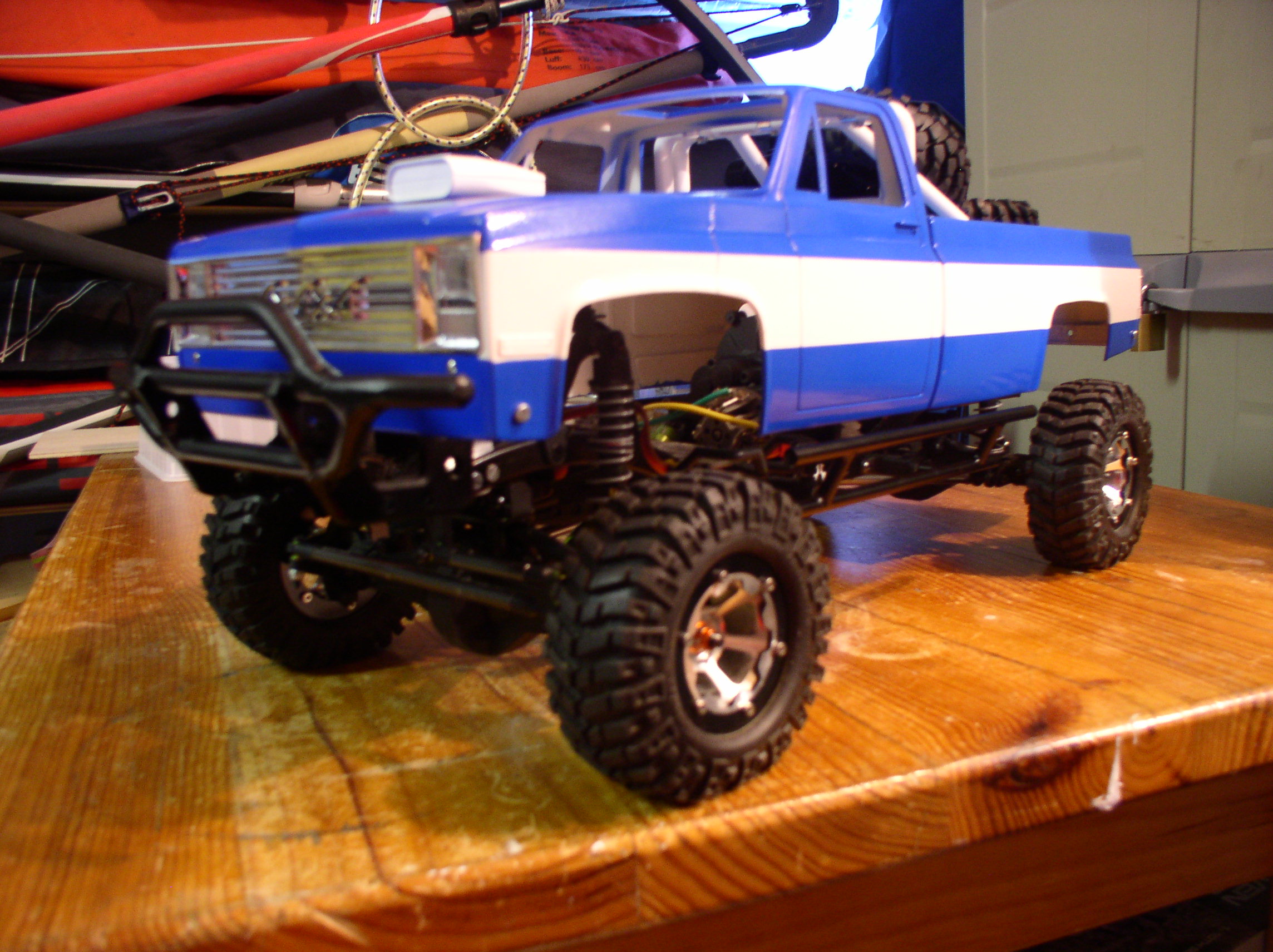 [ SCX10 Axial ] CHEVROLET K5 Pick-up, benne rallongée."TERMINE" P1010015qb