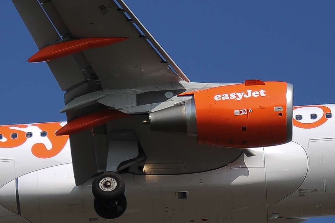 Aeroportul Bucuresti ( Henri Coanda / Otopeni ) - Octombrie 2010 007easyjetgezgcairbusa3