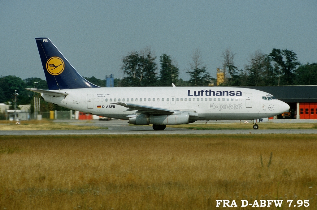 LH/DE 737 Fradabfwn