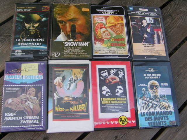 VENDS GRAND NOMBRE VHS ORIGINALES 2 A 4 EUROS PIECES Pict0027la