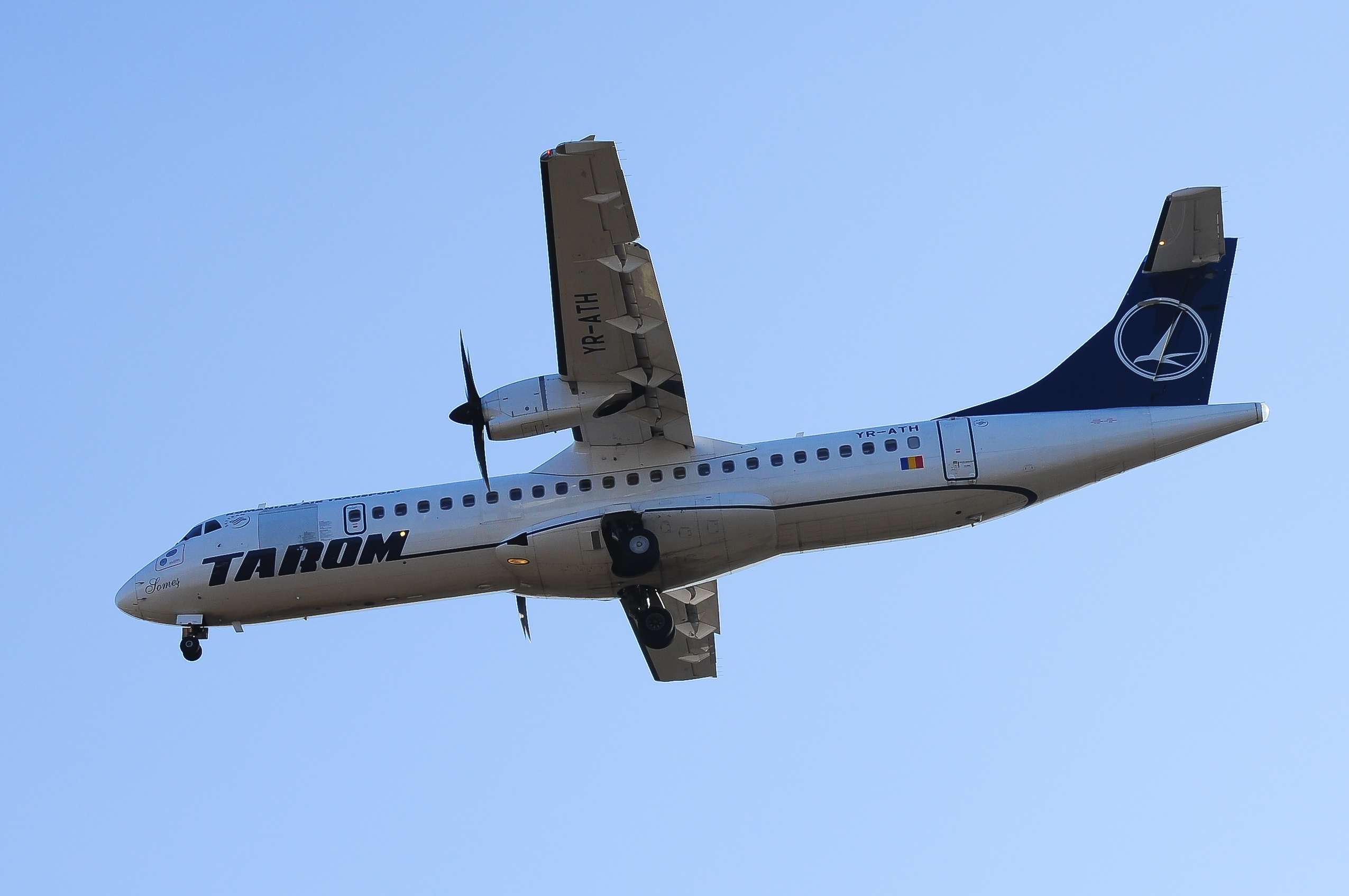 Aeroportul Bucuresti ( Henri Coanda / Otopeni ) - Octombrie 2010 - Pagina 2 013taromyrathatr72212a