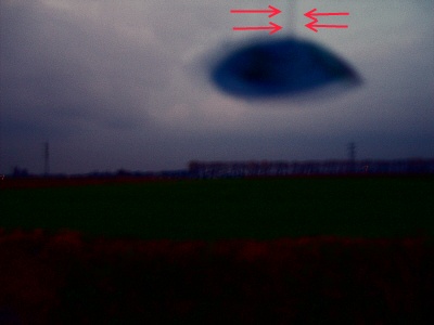 Golabki, Poland - 1998 : atterrissage OVNI + traces. - Page 2 Part1photo22fake