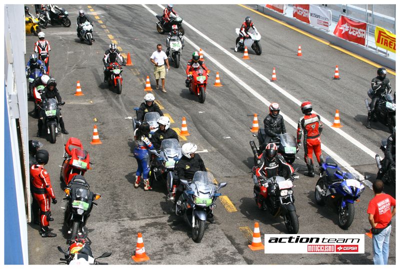 Curso de Conduo Avanada Action Team / Motociclismo - Pgina 5 Img3676u