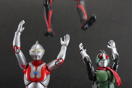 [Review] SH FiguArts Kamen Rider Nº 1 & SH FiguArts EX Cyclone by Usys 222 Mg6044e