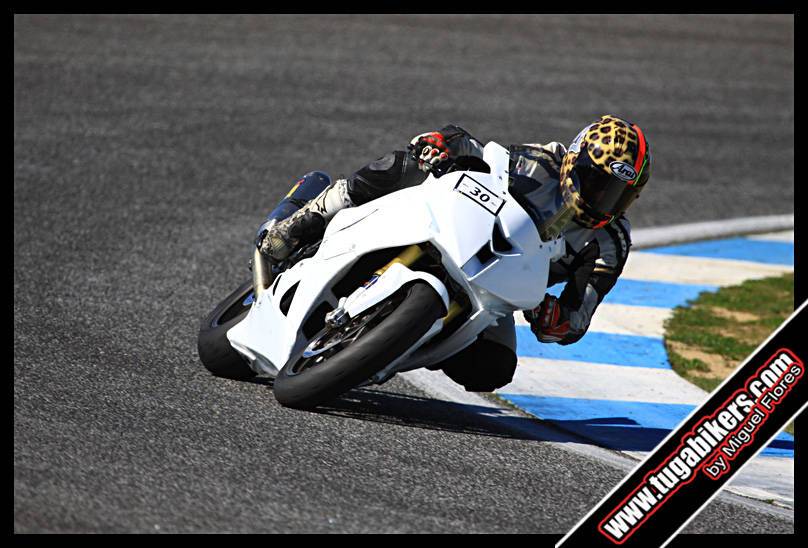 3 Vagas para participar no Track Day de 20 de Maro - Estoril - Pgina 4 Img8725copyc