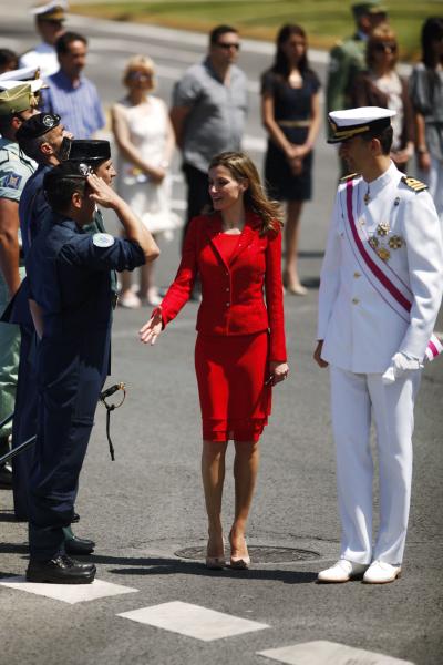 LOS REYES PRESIDEN DÍA DE LAS FUERZAS ARMADAS EN MÁLAGA 1306670211590reuters201