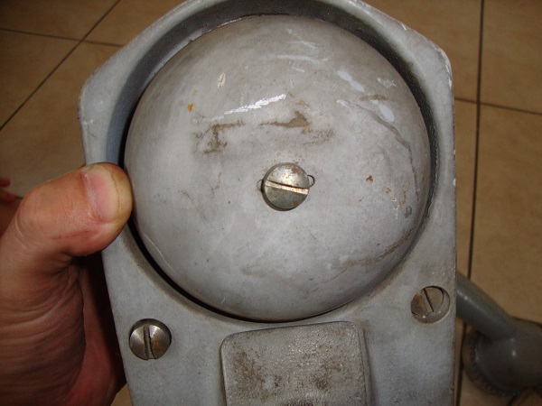 Téléphone de Bunker allemand.? 5b9t