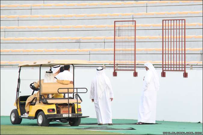 ***** نادي الوصل يرّقع ملعبه بعد احداث زعبيل و خوفاً من الــ FIFA *** صوره جديده ***** 5a13l