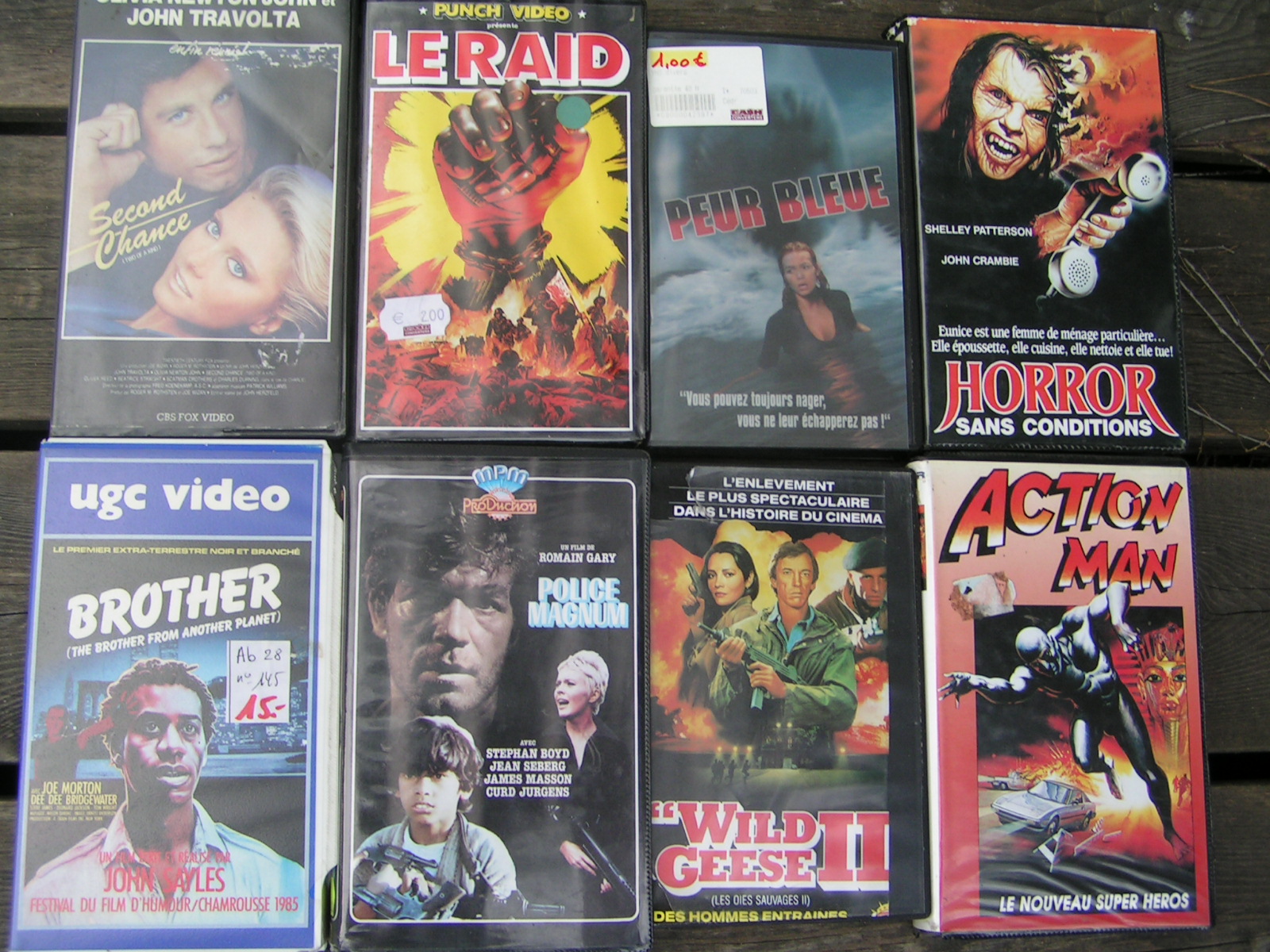 VENDS GRAND NOMBRE VHS ORIGINALES 2 A 4 EUROS PIECES Pict0029we