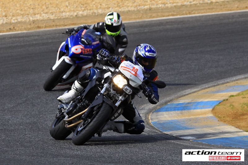 Curso de Conduo Avanada Action Team / Motociclismo - Pgina 3 Img6087t