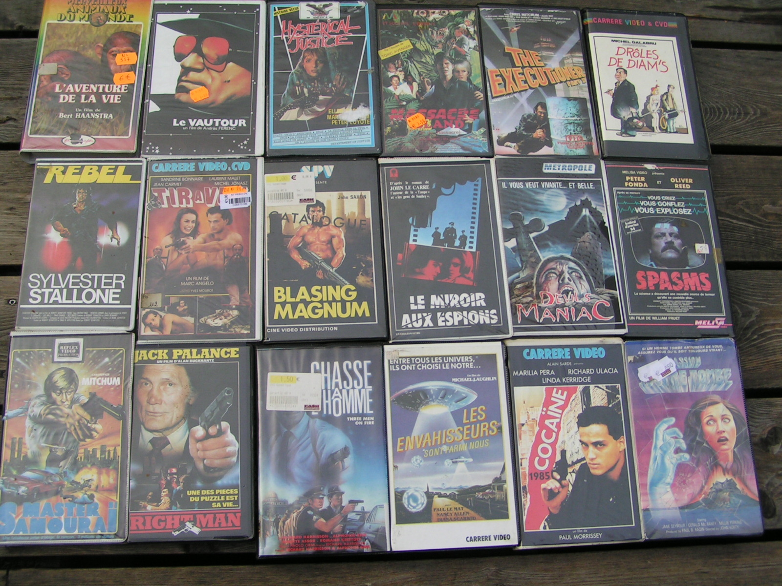 VENDS GRAND NOMBRE VHS ORIGINALES 2 A 4 EUROS PIECES Pict0038pc