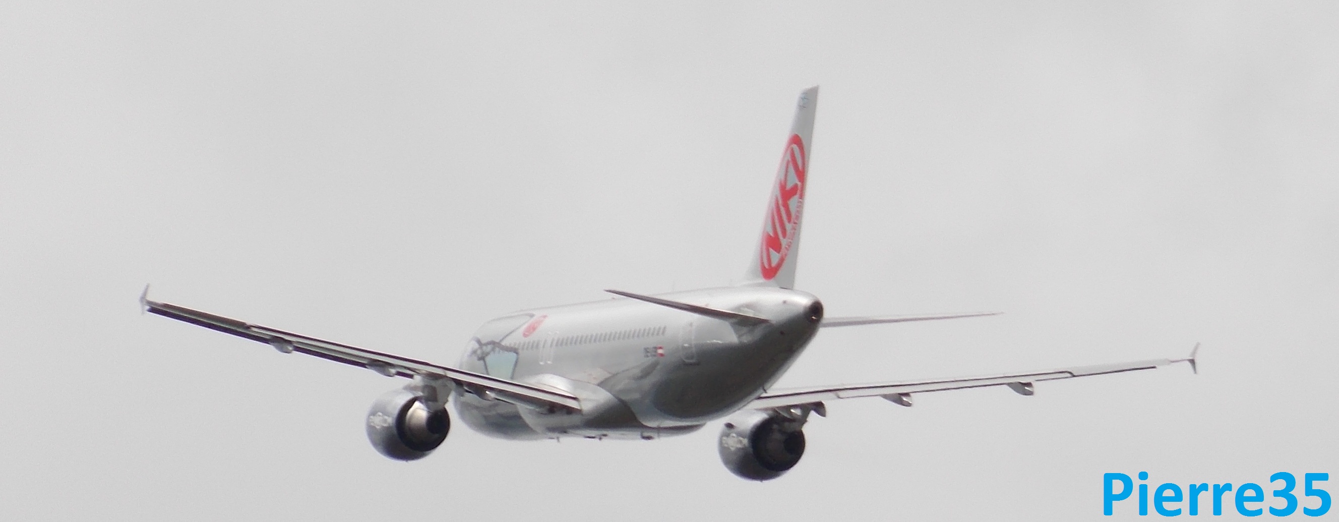 Airbus A320-214 Niki OE-LEB le 07.07.2012 Avionsrennesle070733