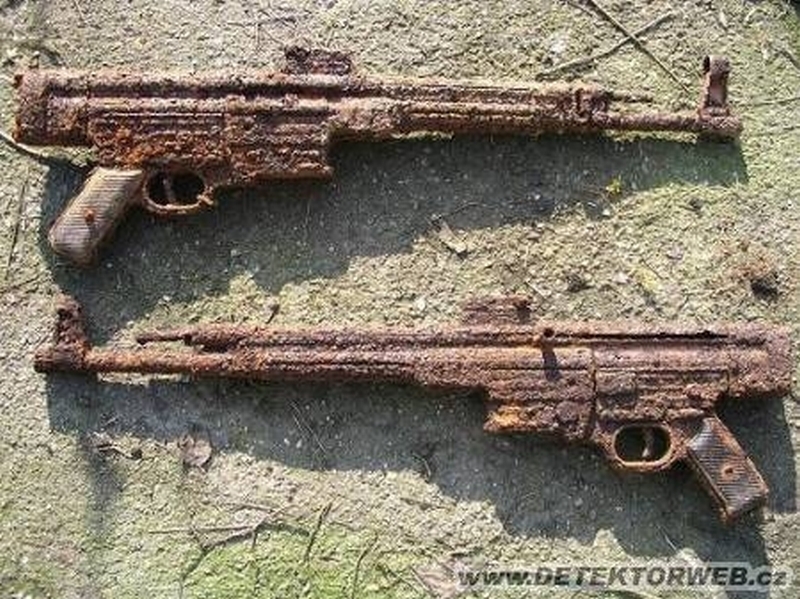 reconstitution Stg44pub20