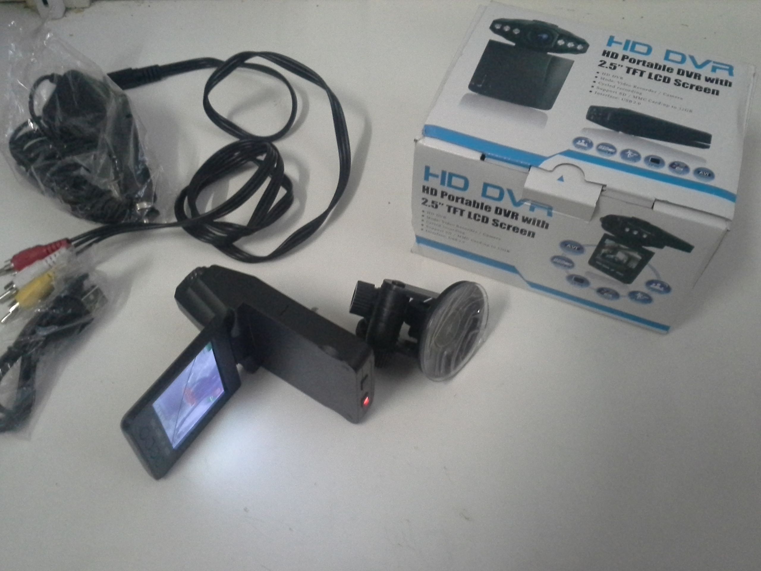 Vand camera auto 122v pt trafic ( LCD   , inregistrare  HD...  )  1otp