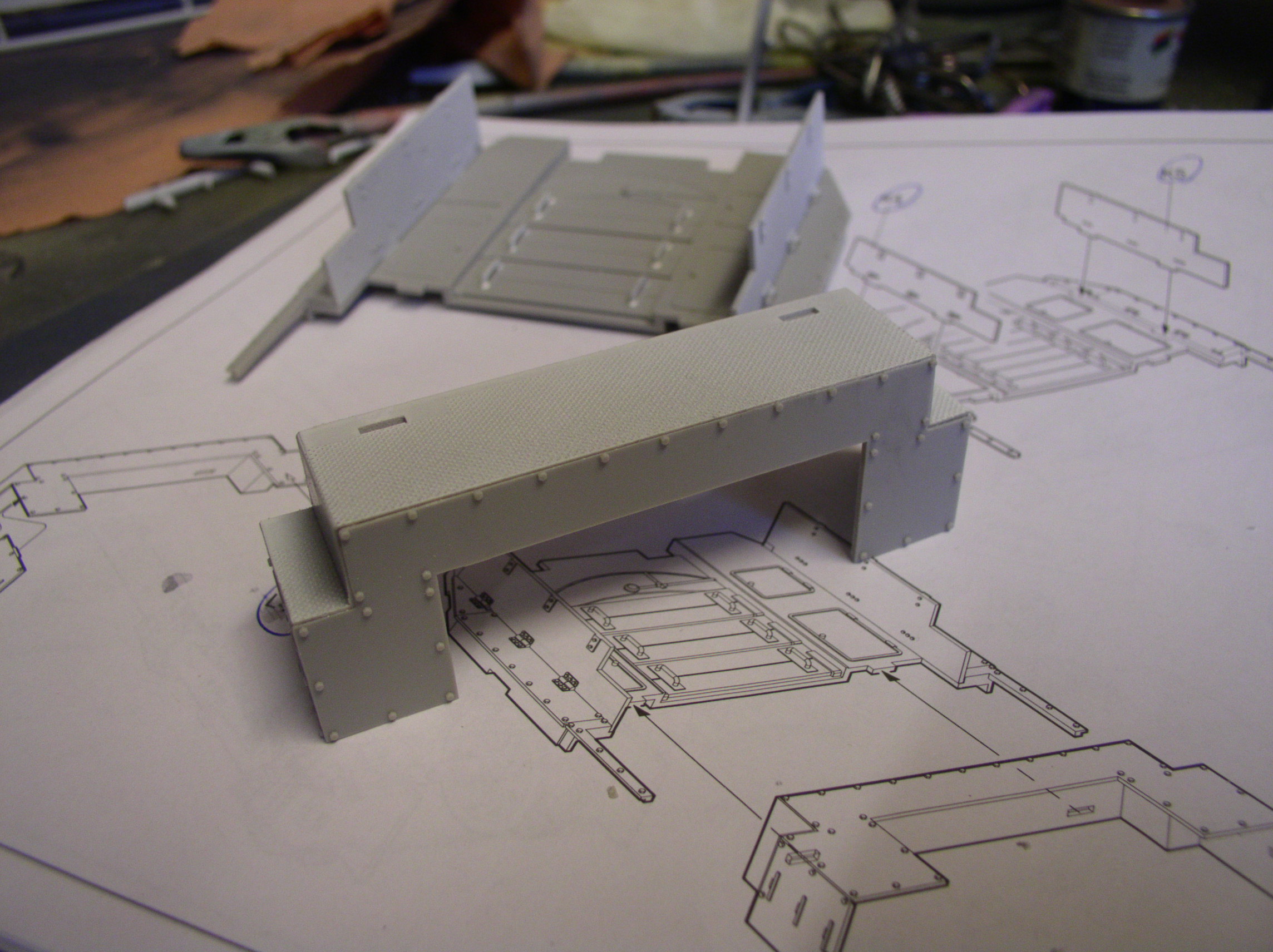 peinture - (Thunderbird) BR 57 Baureihe Panzerlok (Peinture en cours)  - Page 2 110pd