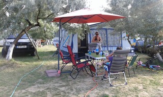 Camping S, spre Navodari la 3 km dupa iesirea din MAMAiA ( bariere )  RnImbt