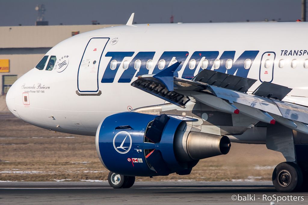  	  Aeroportul Bucuresti - Henri Coanda / Otopeni (OTP / LROP) - Februarie 2015 Ach8xd