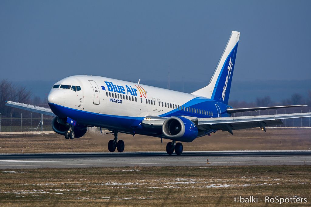  	  Aeroportul Bucuresti - Henri Coanda / Otopeni (OTP / LROP) - Februarie 2015 W7zyb3