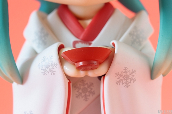 [Review] Nendoroid Snow Miku: Strawberry White Kimono Ver. Yffq