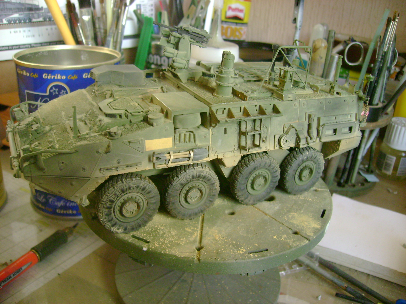 M1135 Stryker NBC RV 1/35 Trumpeter....Terminer Up du 29/10... - Page 3 13646939