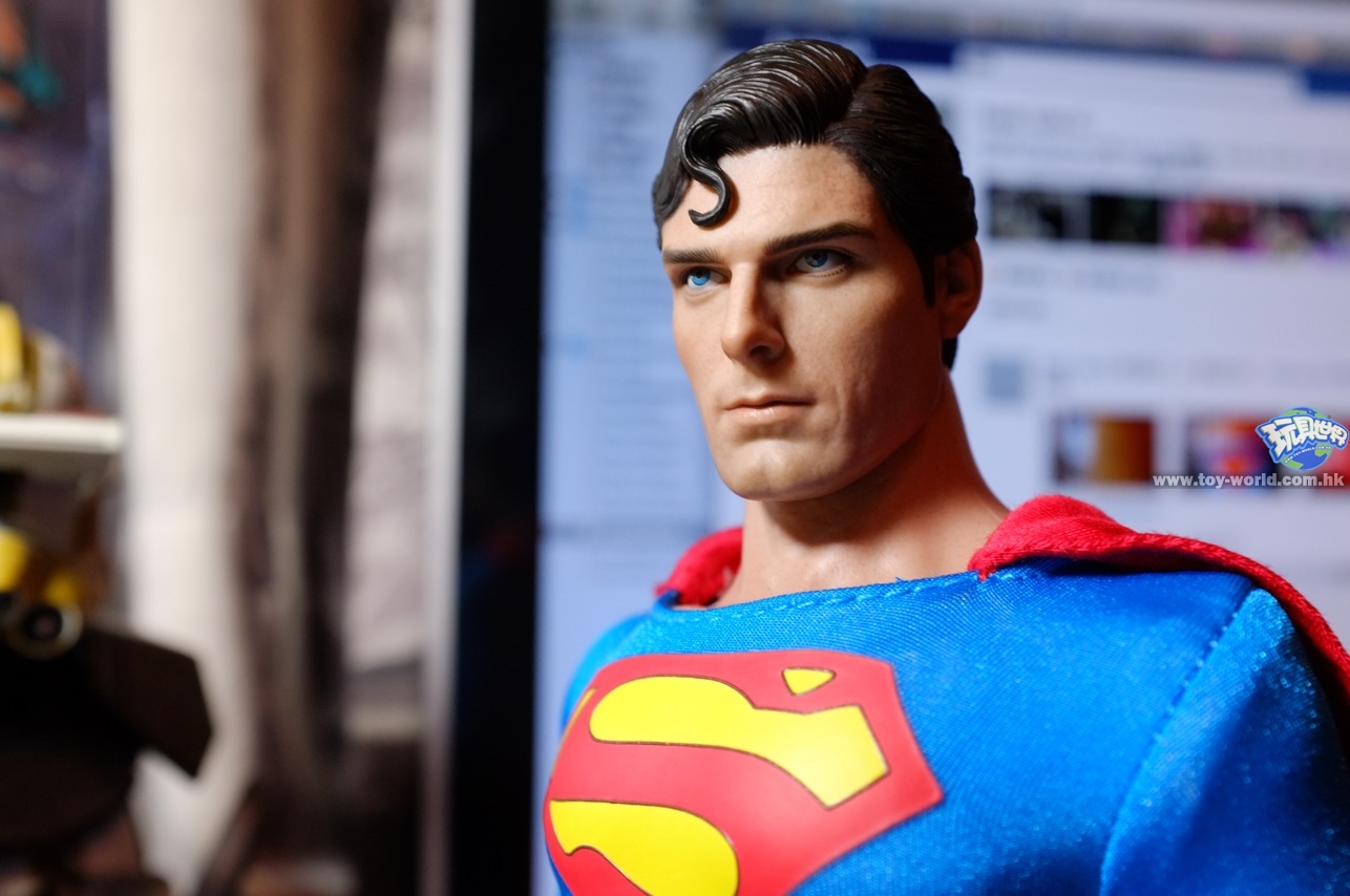 HOT TOYS - Superman (Christopher Reeve) 1110130027d7d044351954f