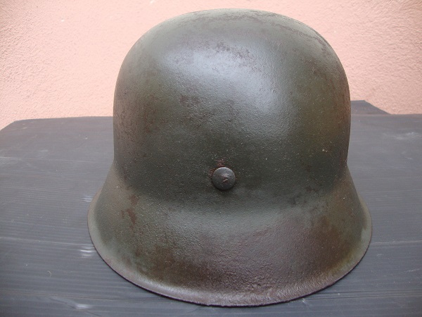 Trouvailles de ce dimanche 24-03  Avec casque allemand M42 réstauré Dsc04130w