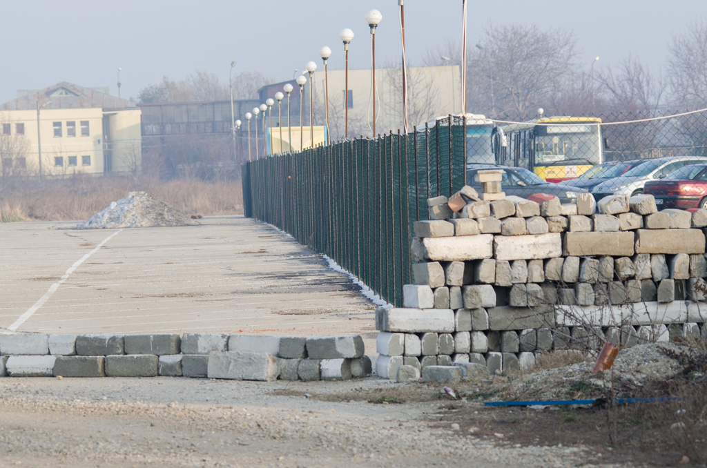 Aeroportul Bucuresti - Henri Coanda / Otopeni (OTP / LROP) -Decembrie 2013   Yz6v