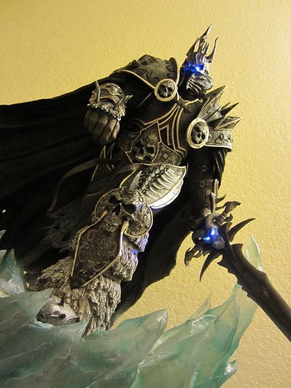 [Sideshow] Arthas World of Warcraft Statue - Lançado! - Página 3 014cbf