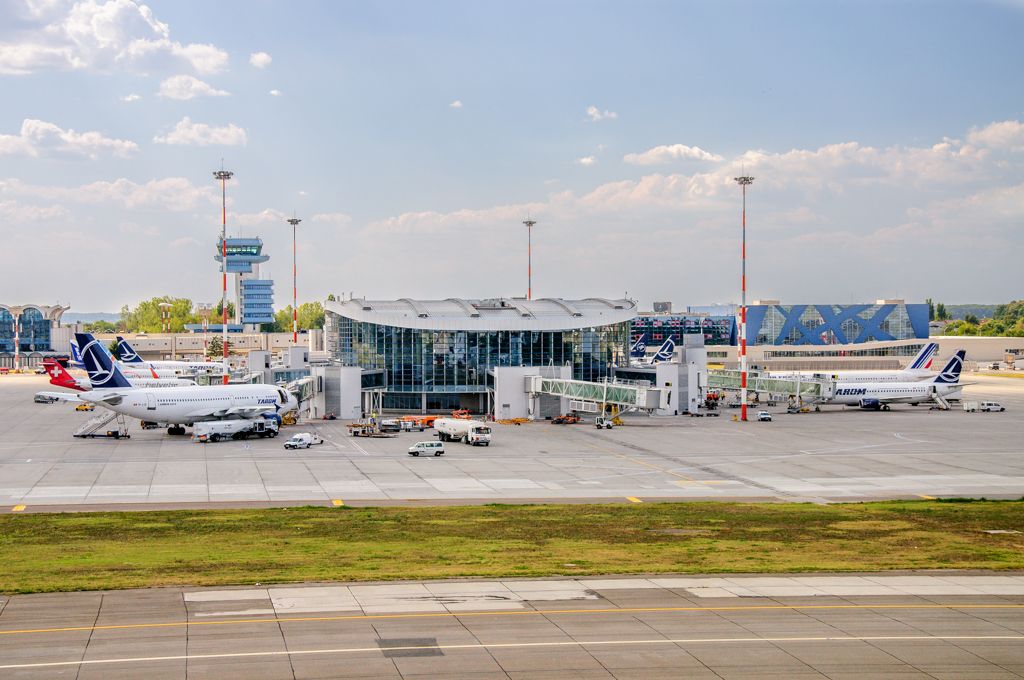 Aeroportul Bucuresti - Henri Coanda / Otopeni (OTP / LROP) - Septembrie 2013 Q9bc