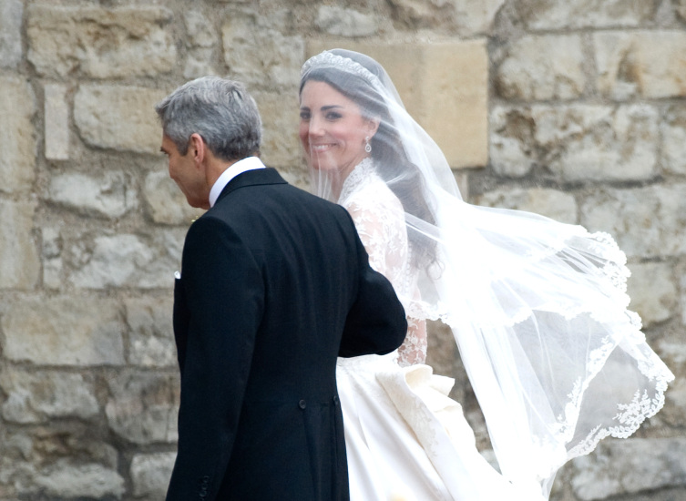 BODA REAL DEL PRÍNCIPE WILLIAM Y CATHERINE MIDDLETON - Página 102 Fullkatearriving11wenn3