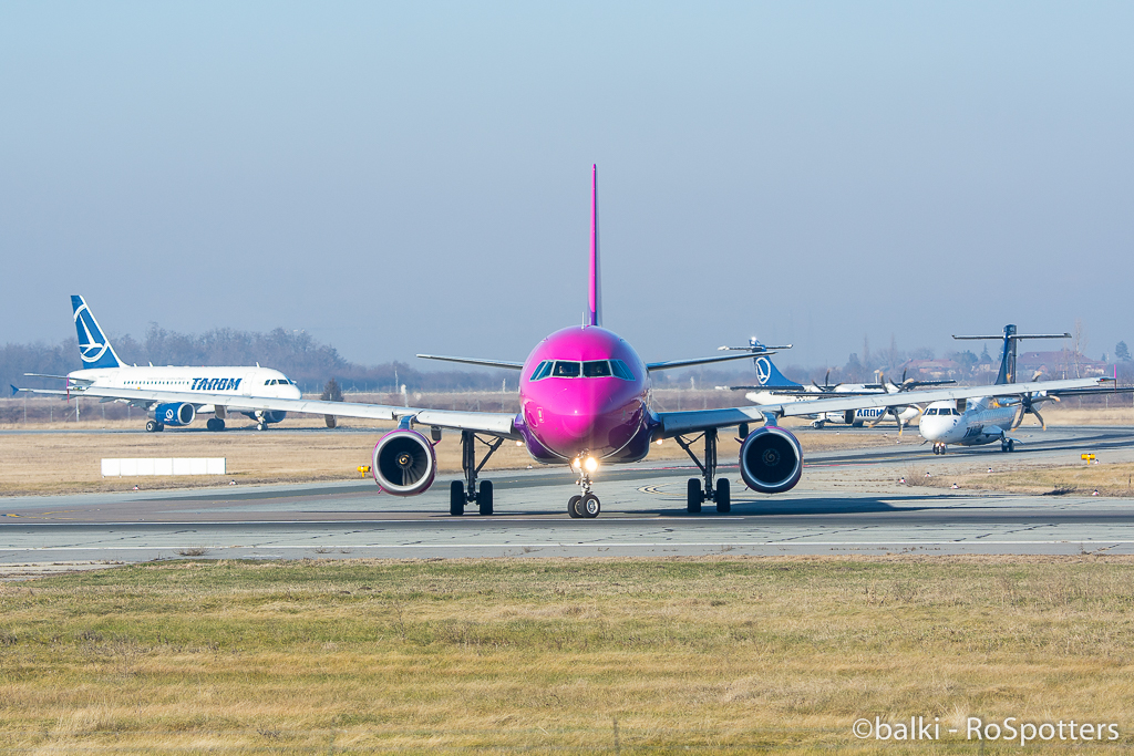 Aeroportul Bucuresti - Henri Coanda / Otopeni (OTP / LROP) - Decembrie 2015  R54YXM