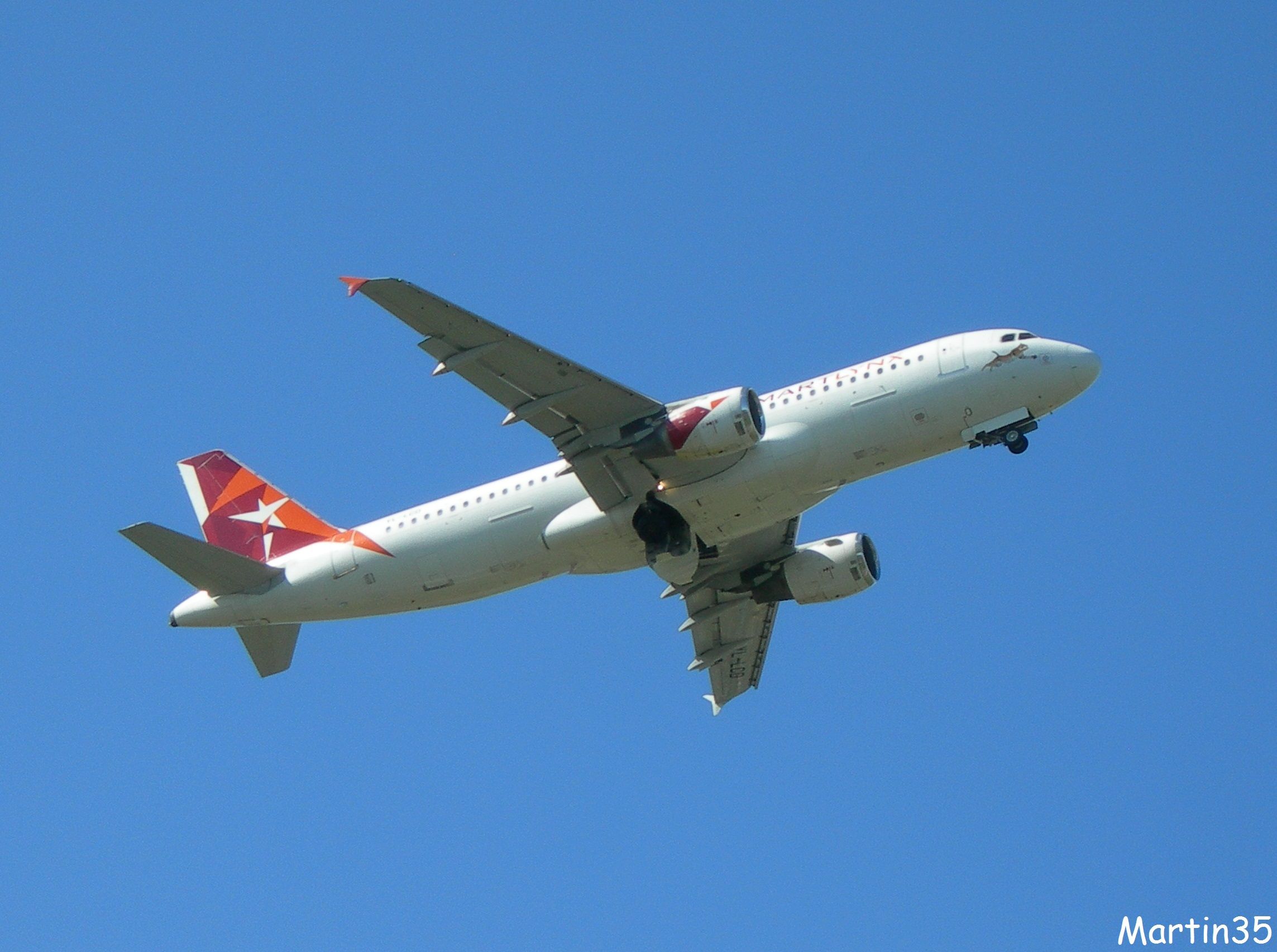 Airbus A320-211 Smart Lynx Italia YL-LCD le 13.05.12 Martinle130517