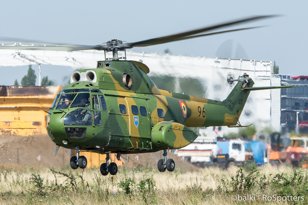 Baza 90 Transport Aerian Otopeni - Ziua porţilor deschise - 18 iulie 2015 UBuIQP