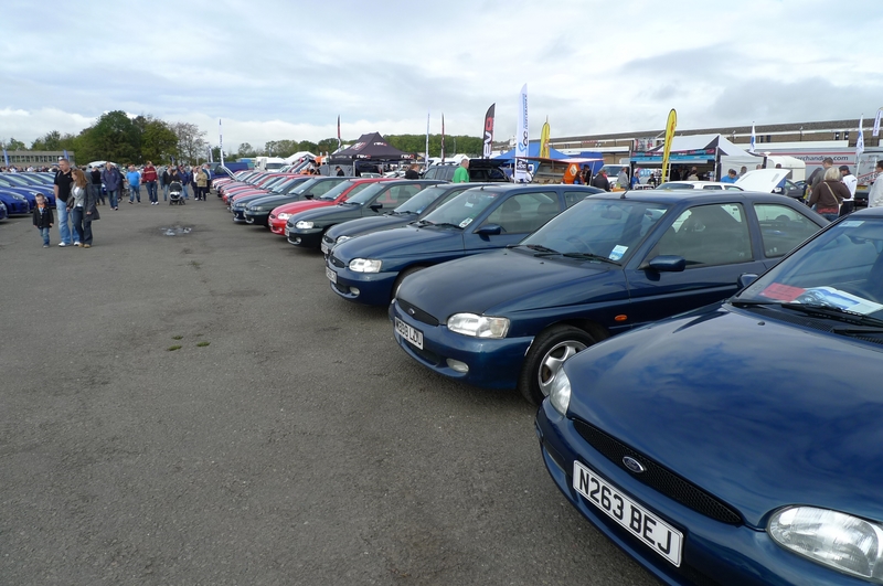 Meeting Donington 2011 (Angleterre) + de 500 Photos à voir !!! P1050599y