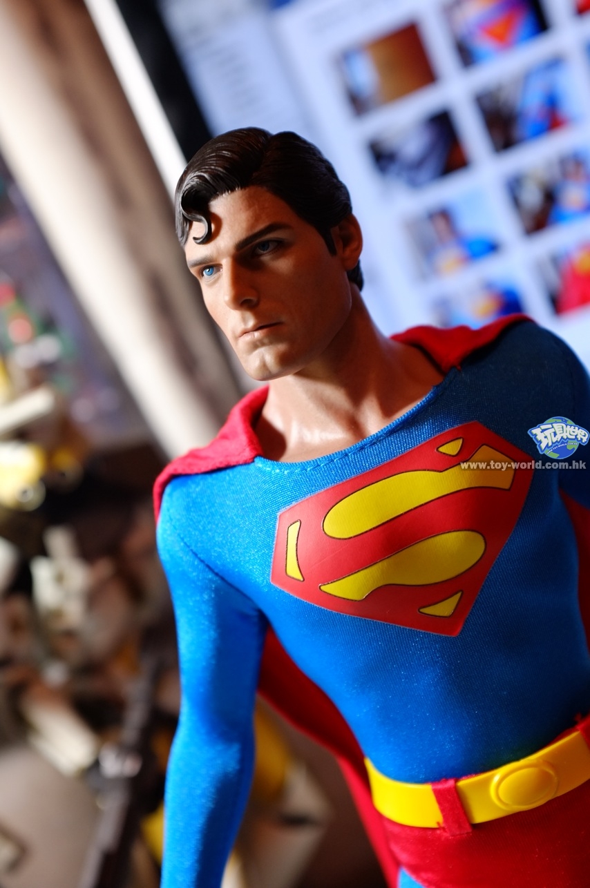 HOT TOYS - Superman (Christopher Reeve) 1110130027abb086fa70490