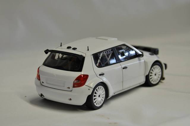 Para la muchachada del Rally 1/24 de AST, llega el Skoda de Belkit!!! Skodabel3